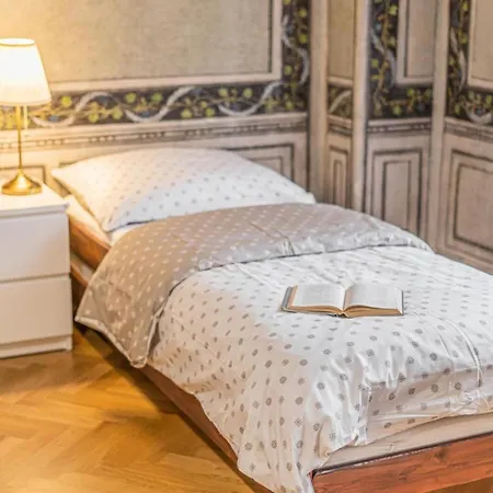 2 Bed Flat - Sleeps 6 - Pets - Wifi Apartment